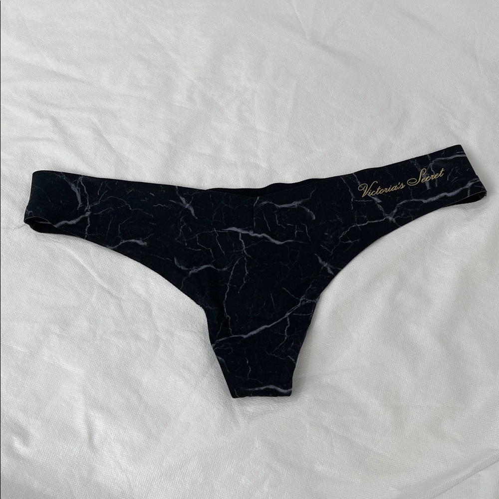 Victoria's Secret Black and White Marble Thong